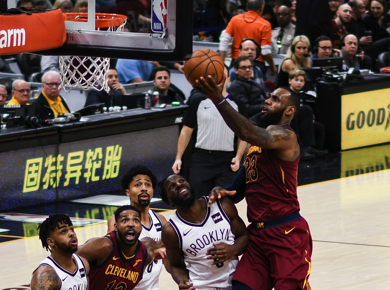 Best LeBron James Options for New Collectors Edition 5